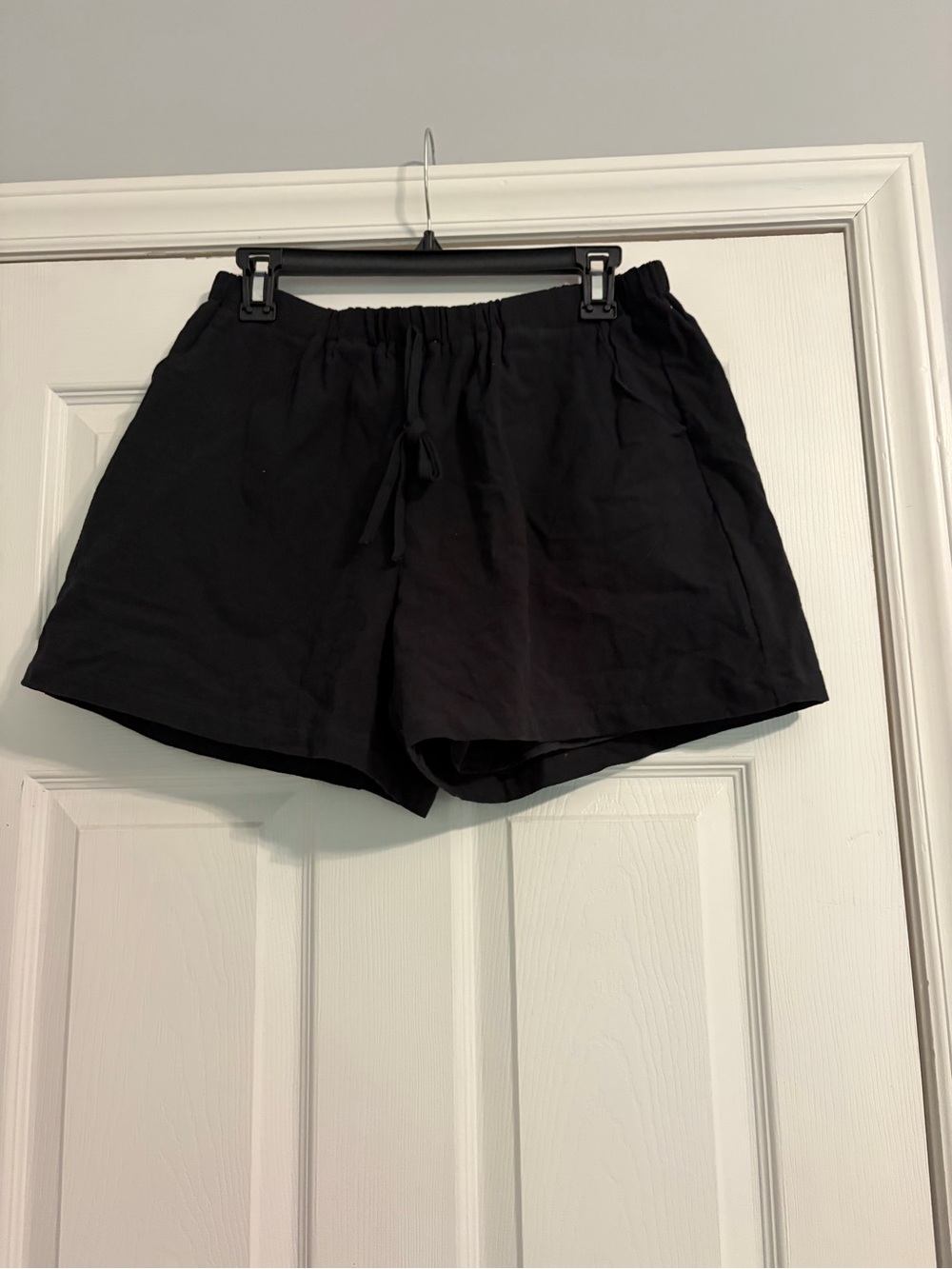 SHEIN Black Women's Elastic Linen Shorts